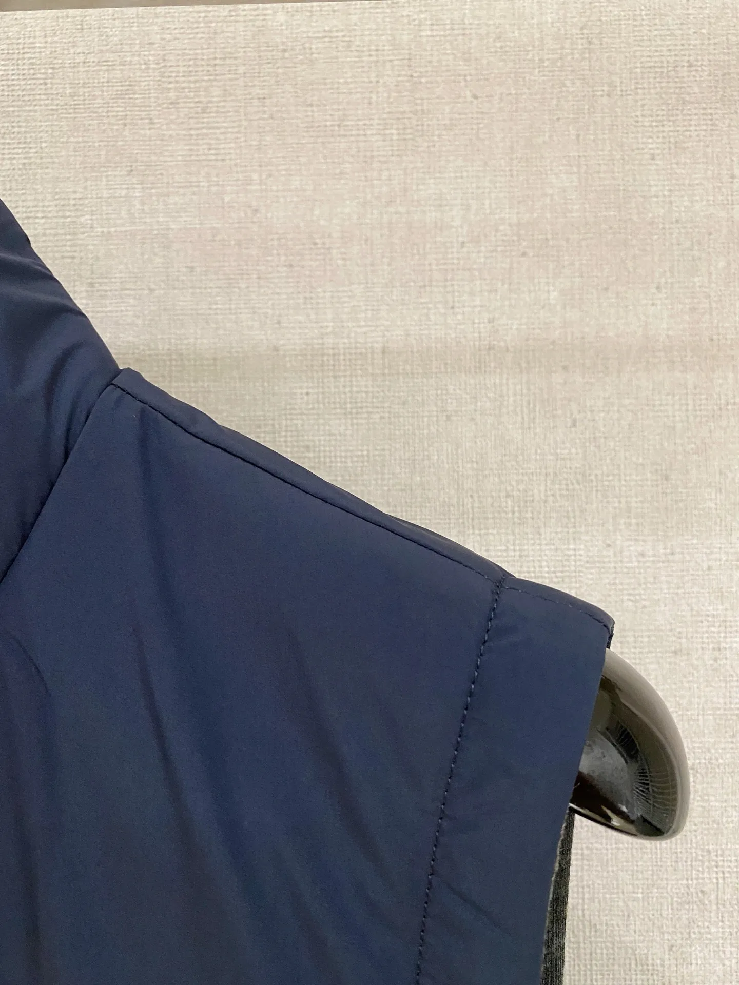 Zegna ： ， ， ， ； ， ， ， ， Classic 。 ： ， ， ， ； ， ； ， ， 。 ： ， ， ； ， ， T 、 、 ； ， ， ， 。 ： 、 、 ， ， Versatile 。 ： Cream White/Khaki/ /Black（ Gray ） Sizes：M-4XL